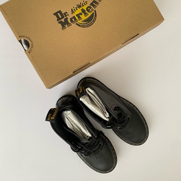 Dr.Martens 1460 Nappa 8-eye smooth leather lace up boots - Picture 3 of 10